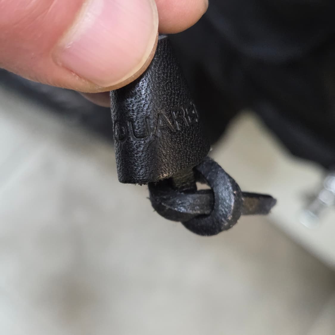 디스퀘어드2 코요테 퍼 다운 패딩 상품이미지9