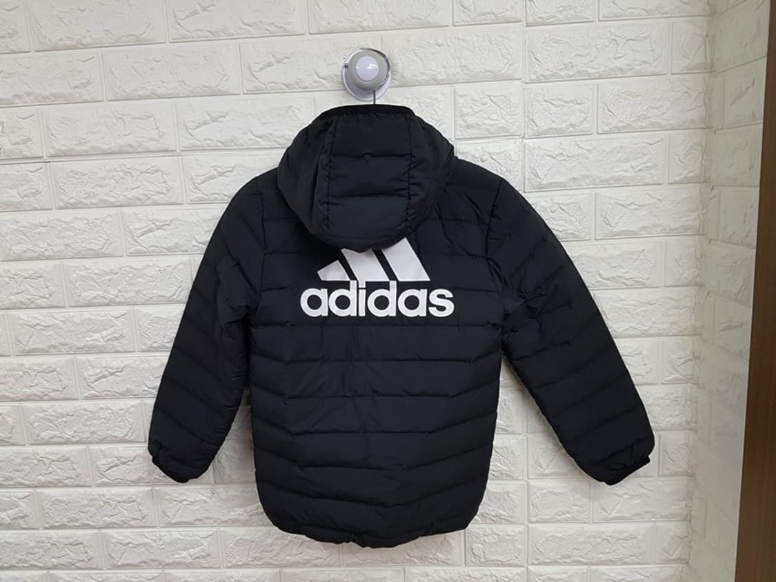 아디다스 슬림 패딩 점퍼 키즈130 경량 상품이미지4