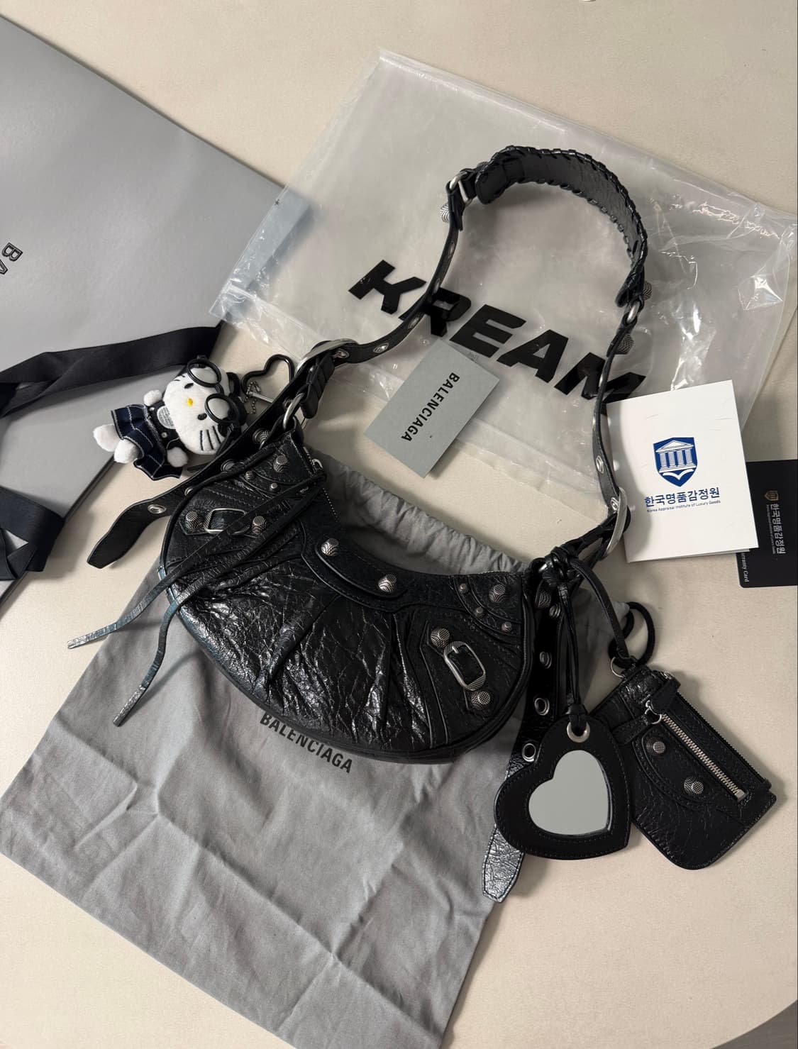 정품 발렌시아가 르카골 xs  상품이미지4