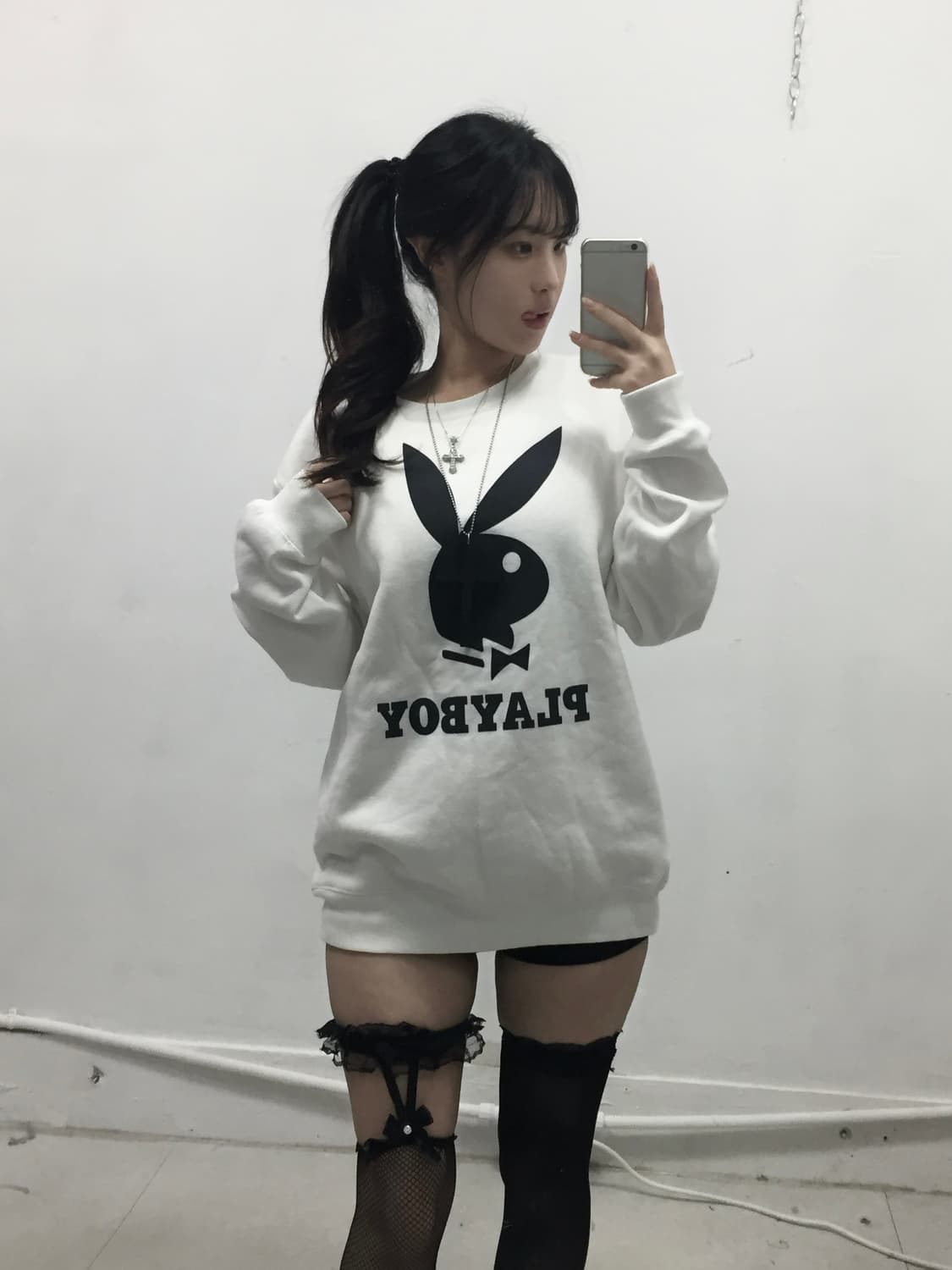 [PLAYBOY] 플레이보이 갸루 빅 버니 퍼 맨투맨 상품이미지1