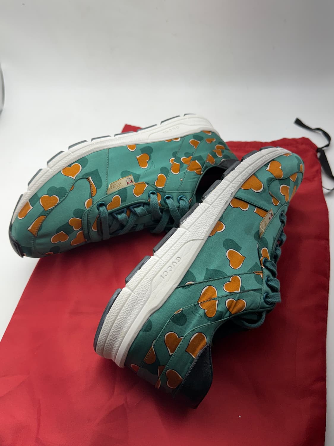 정품)구찌 하트 스니커즈245 상품이미지7