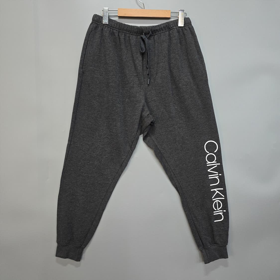 캘빈클라인 프린팅 그레이 로고 조거팬츠 스웻팬츠 L 상품이미지1