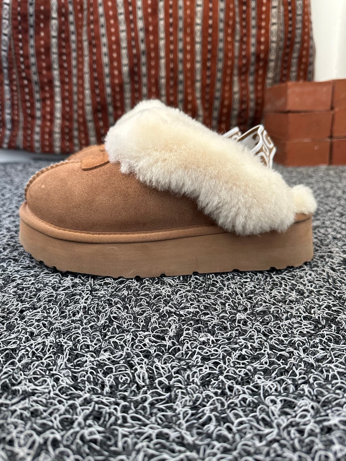UGG 어그 코케트 슬리퍼 235 상품이미지2