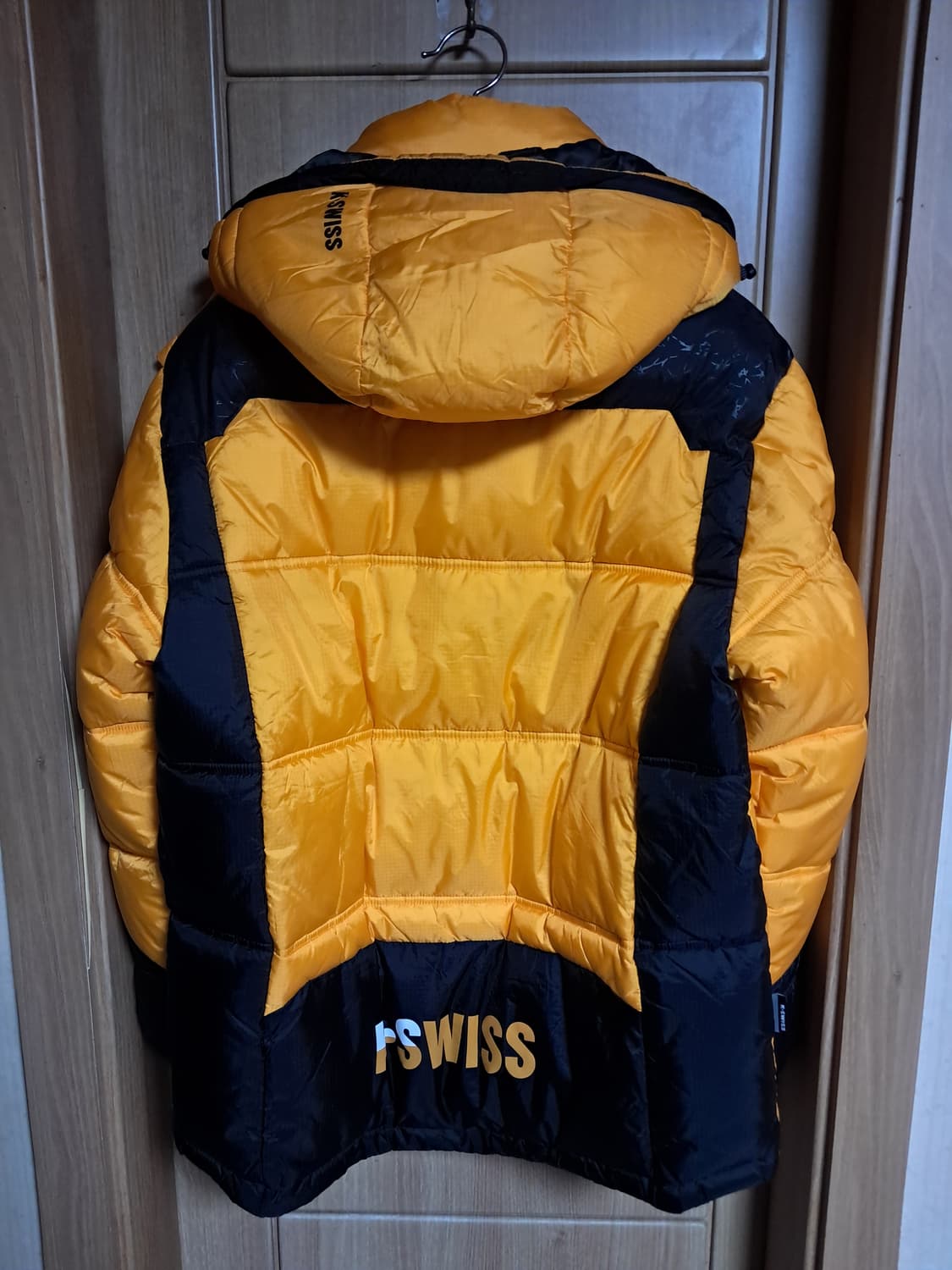 케이스위스 주니어 패딩 160 상품이미지3