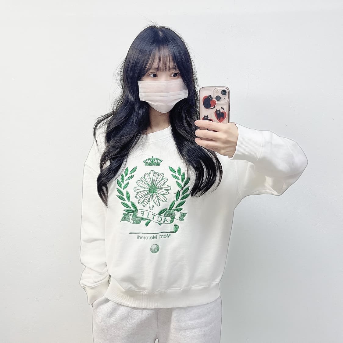 마르디메크르디 악티프 맨투맨 화이트 상품이미지1