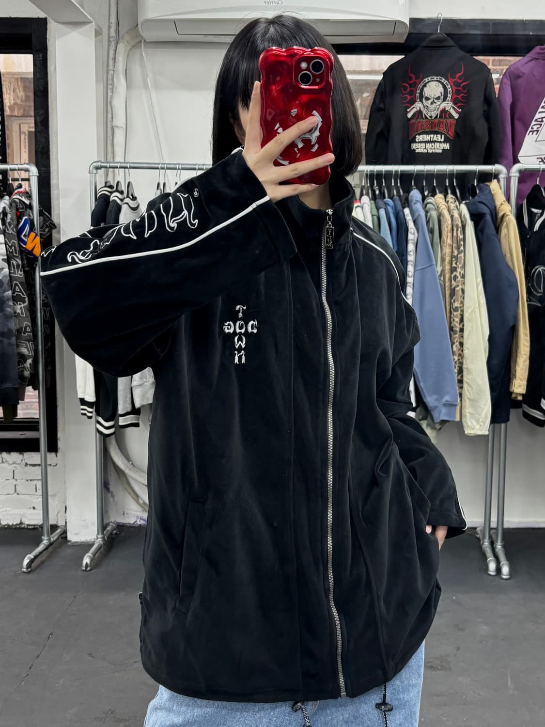 도그타운 사이드 로고 벨벳 집업 상품이미지1