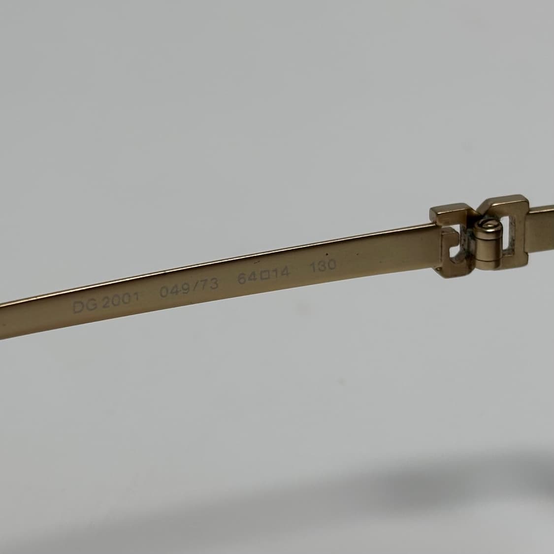 돌체앤가바나 골드 메탈 에비에이터 선글라스 (DG2001) 상품이미지8