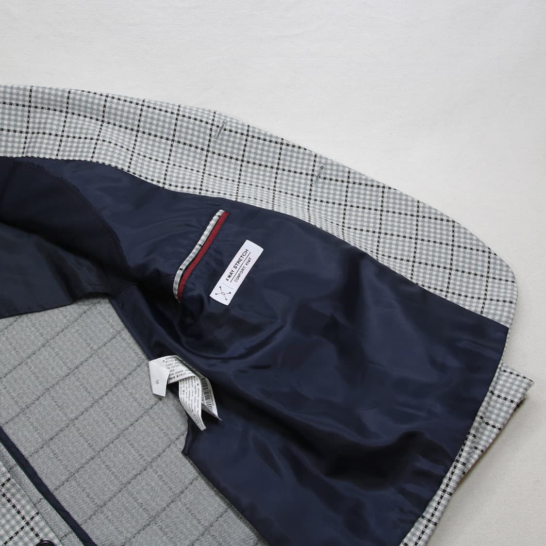 (착용컷) ZARA 체크 블레이져 (남성용 100) 상품이미지8