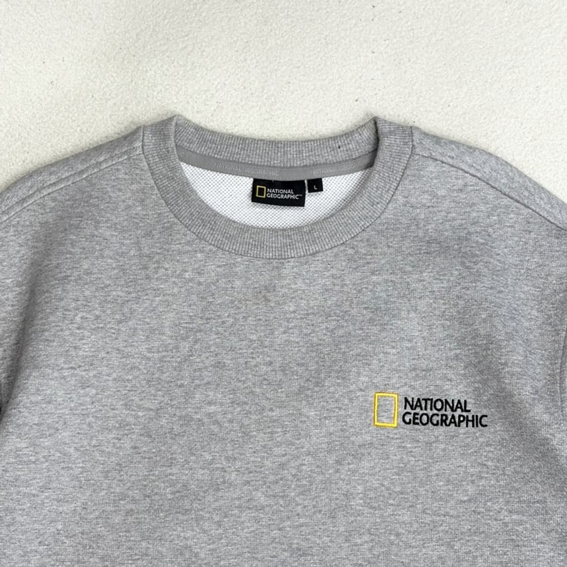 NATIONAL GEOGRAPHIC 폴하스 스몰로고 맨투맨 L 상품이미지3