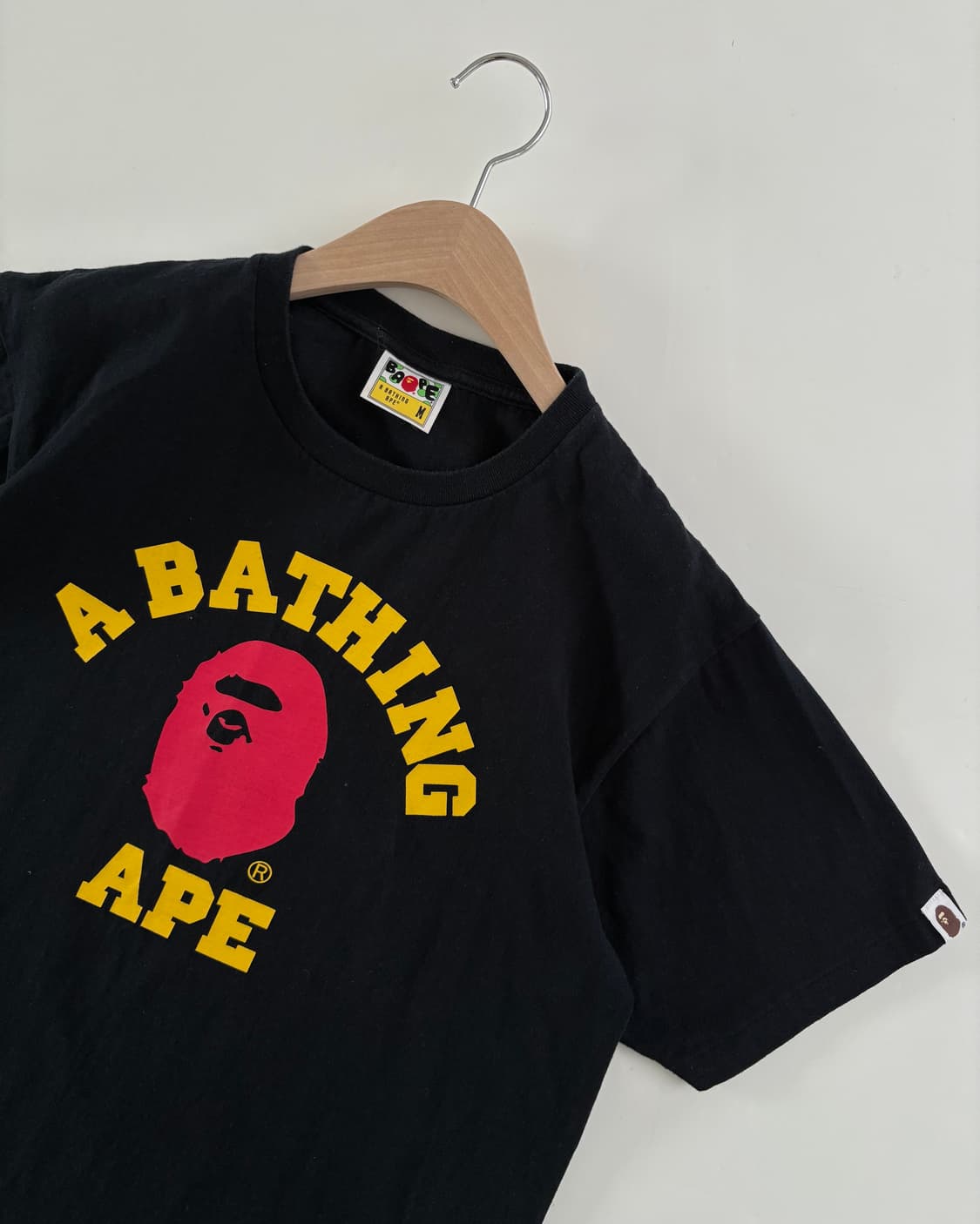 BAPE 베이프 칼라스 컬리지 로고 티셔츠 상품이미지4