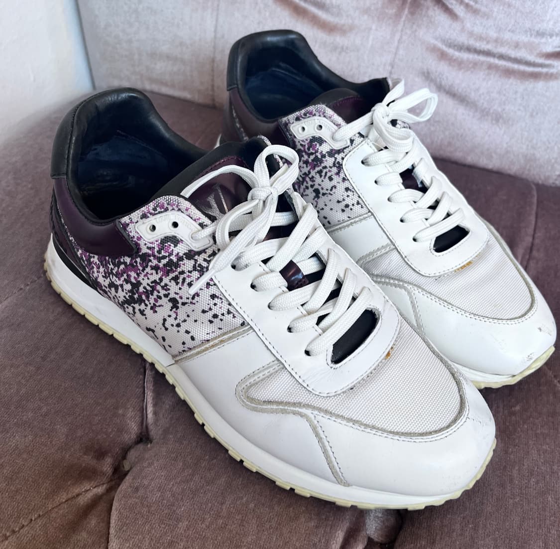 루이비통 남성 런어웨이스니커즈
 상품이미지2