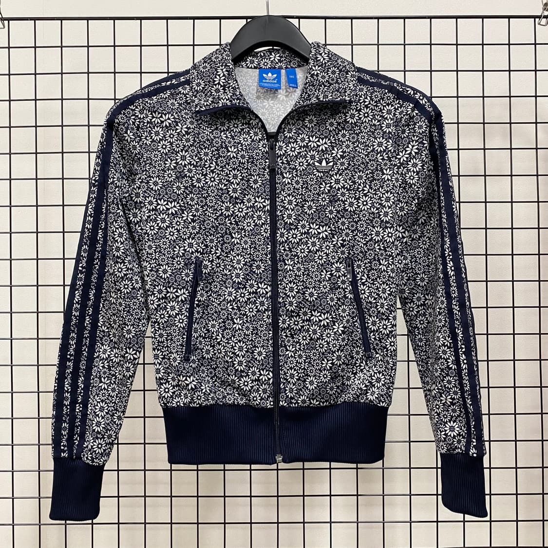 아디다스 파이어버드 플라워 트랙탑 상품이미지1