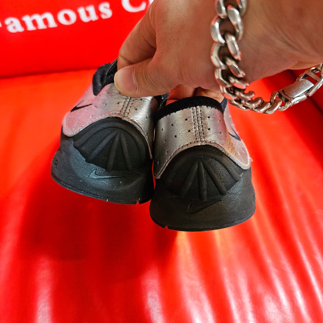나이키(Nike) 에어 슈퍼플라이 메탈릭 스니커즈 250size 상품이미지4