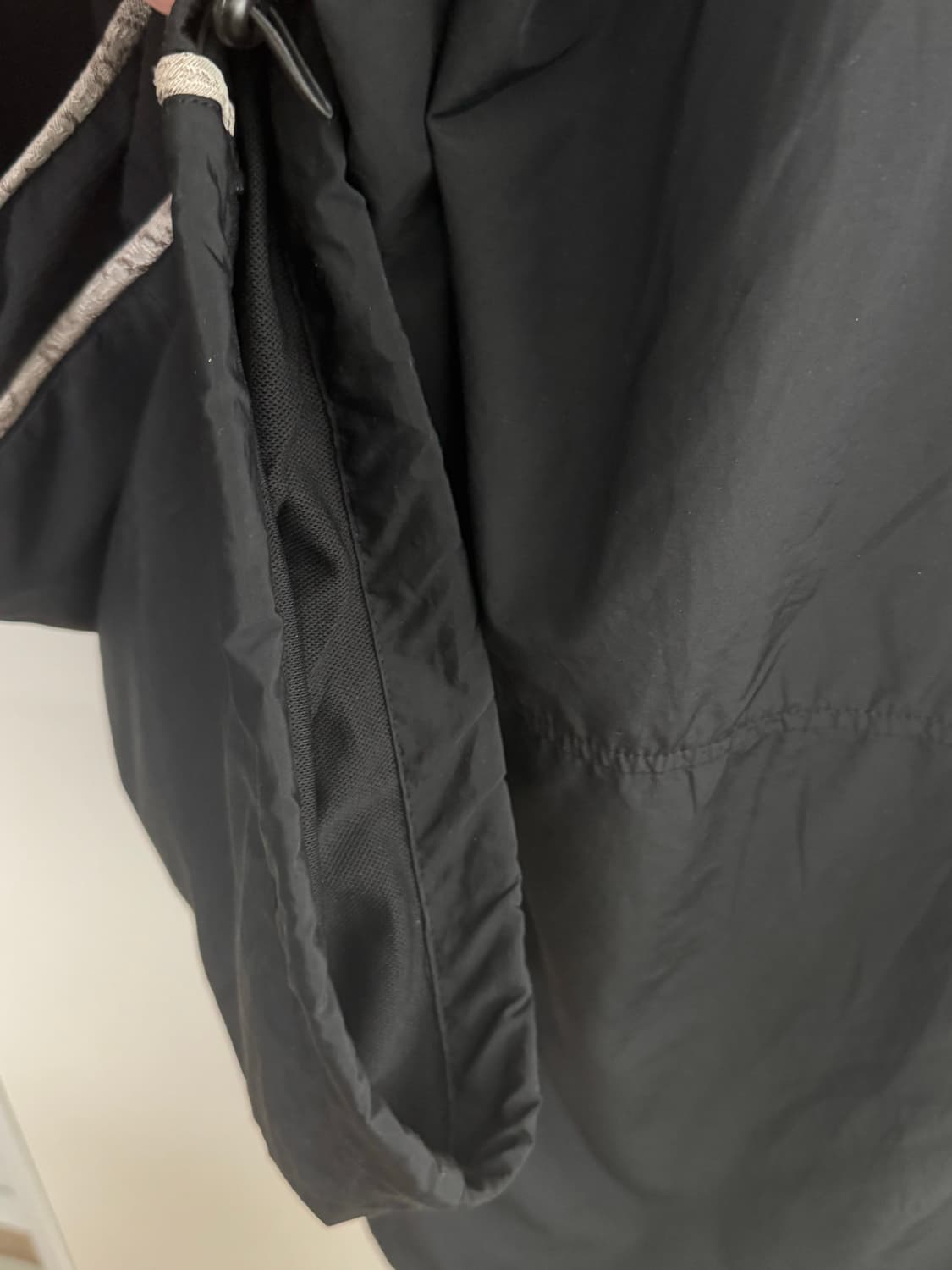 [3] 폴리테루 1011 트랙 팬츠 플로럴 파이프드 블랙 상품이미지4