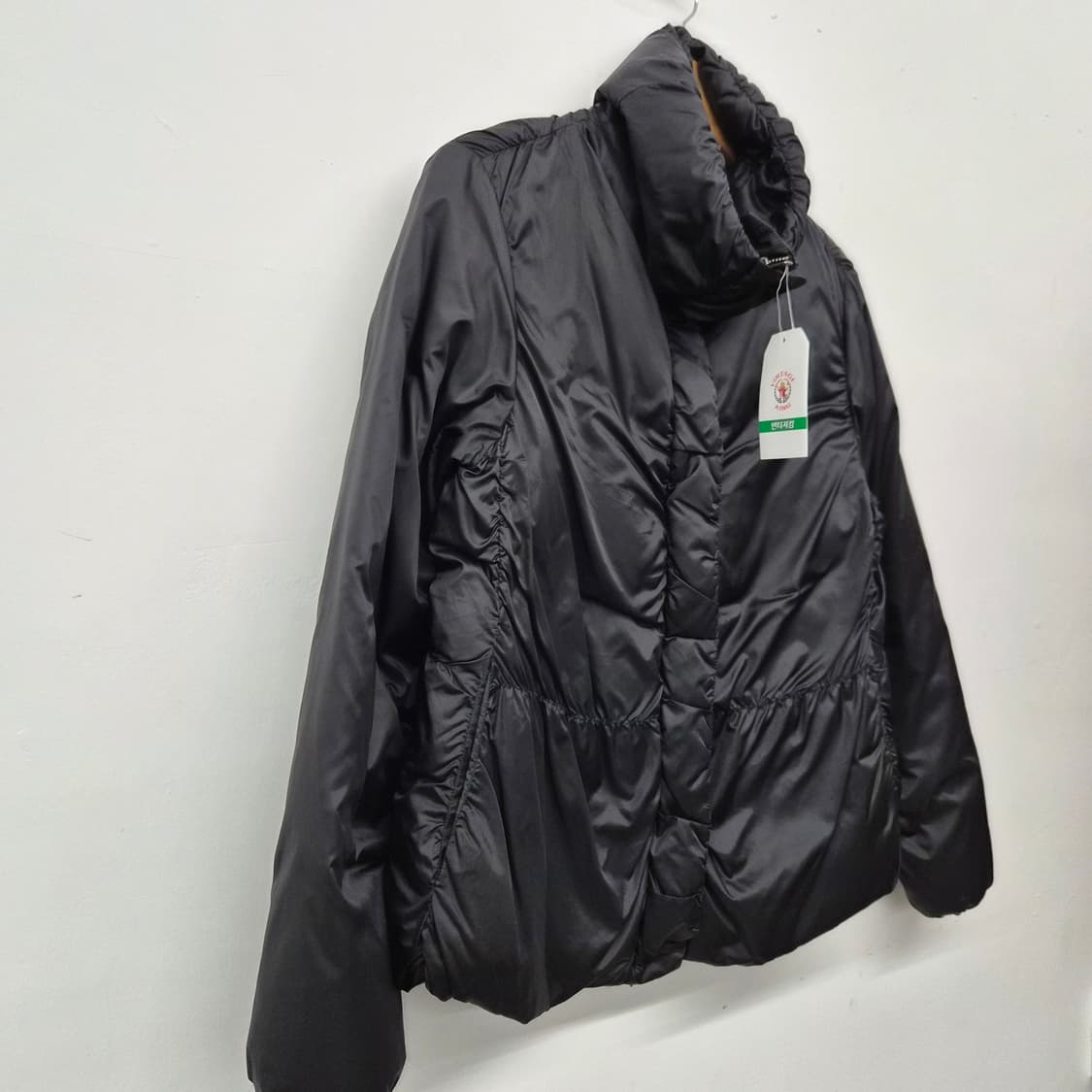 DKNY 블랙 패딩 점퍼 여성 M 상품이미지2