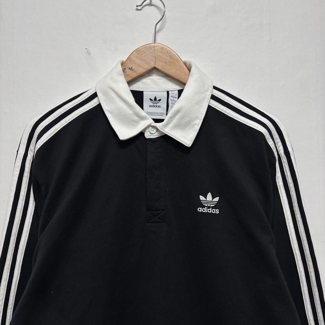 아디다스 블랙 삼선 럭비티셔츠 상품이미지2