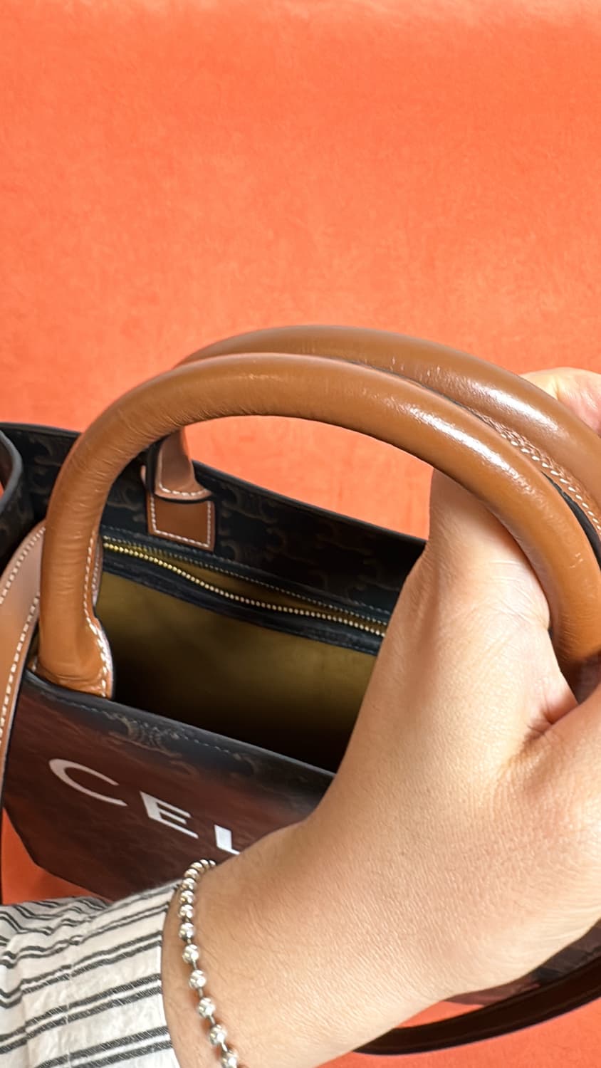 셀린느 트리오페 버티컬 카바스백(정품) 상품이미지8