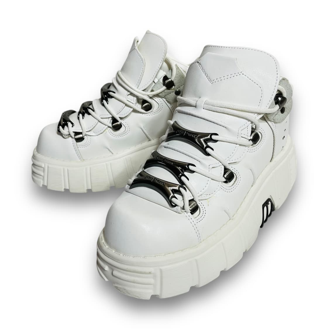 Punk Mid Buckle Platform White Shoes 상품이미지2