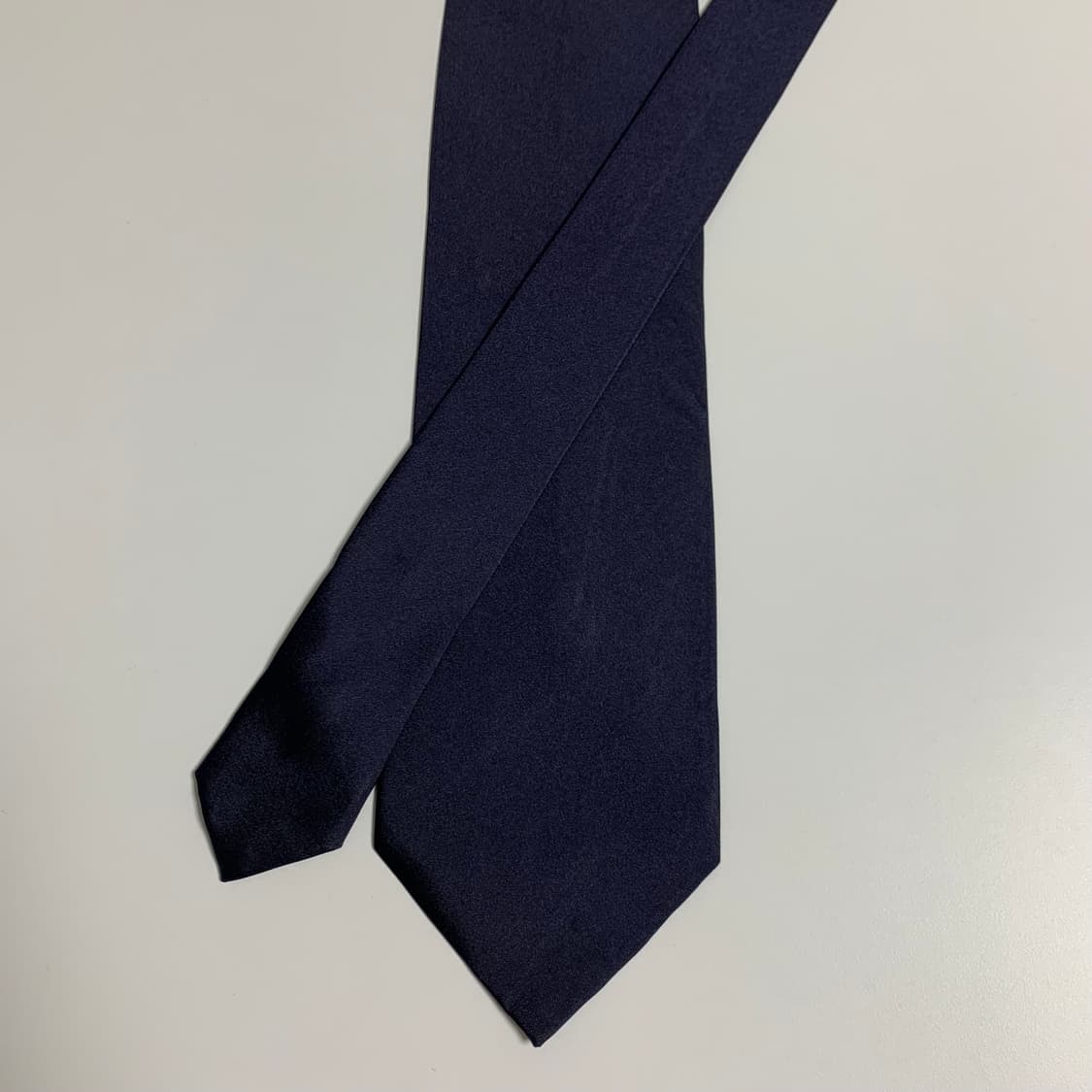 알마니(ARMANI) 네이비 단색 명품넥타이 100실크 클래식 결혼식룩 상품이미지3