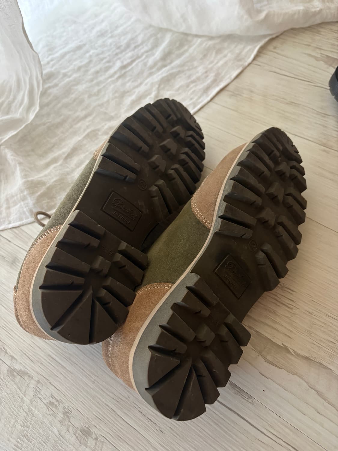 파라부트 몬타나 8 (270)팝니다. 상품이미지4