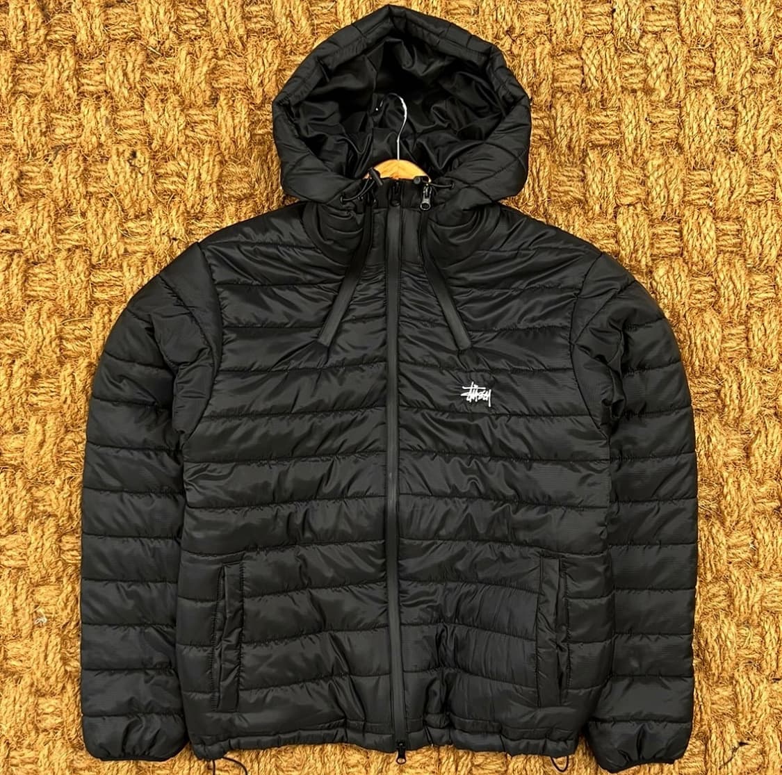 스투시 경량패딩 상품이미지1