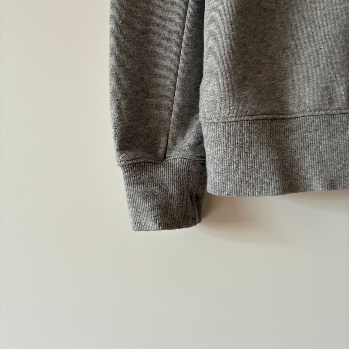 CP컴퍼니 맨투맨 상품이미지3