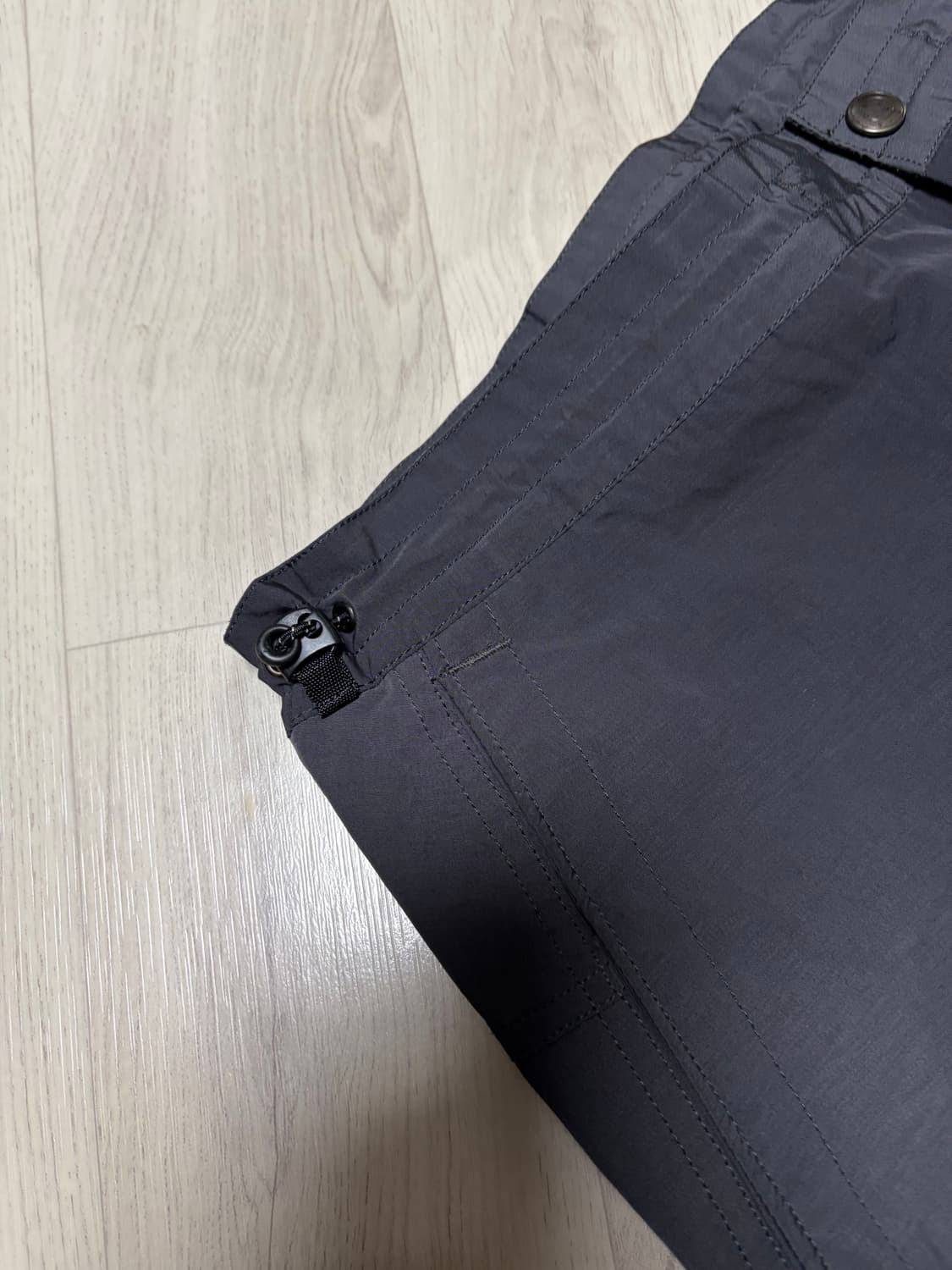 루트파인더 샘플 팬츠 그레이 M사이즈 판매 상품이미지4