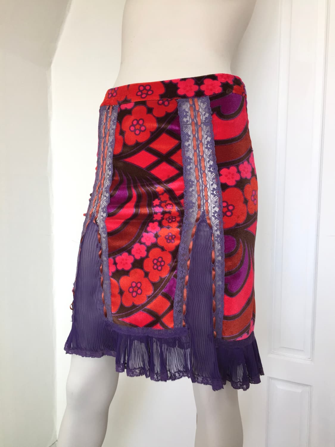 D&G Vintage Floral Velour Midi Skirt 상품이미지3