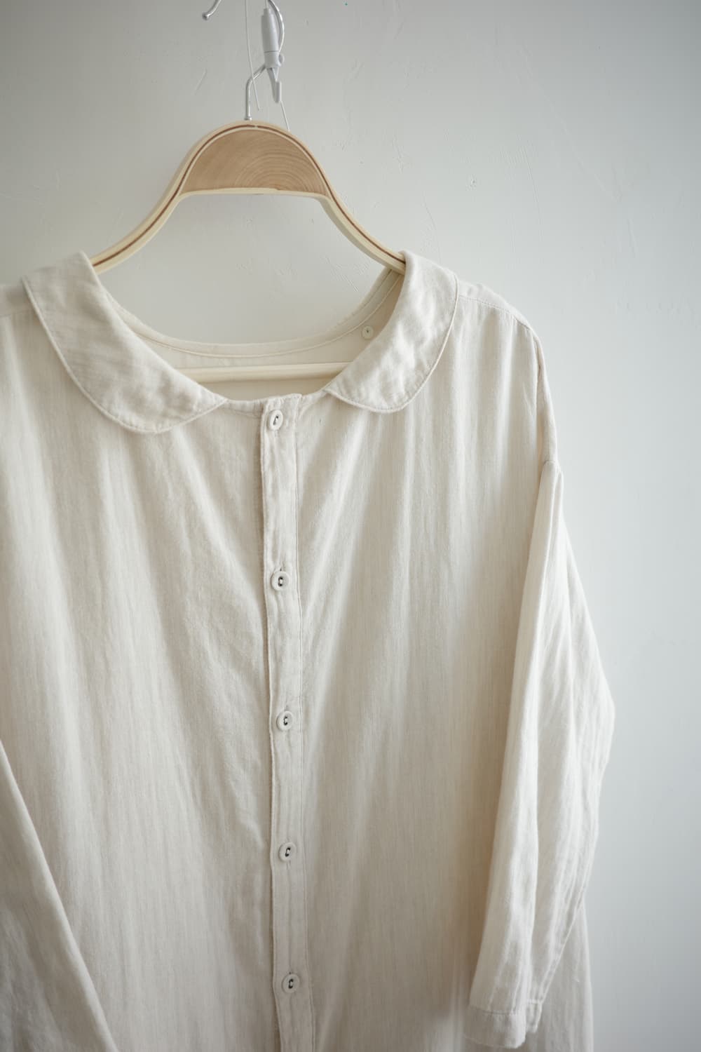 Niko and 
• 오트밀 둥근카라 코튼 원피스 상품이미지8