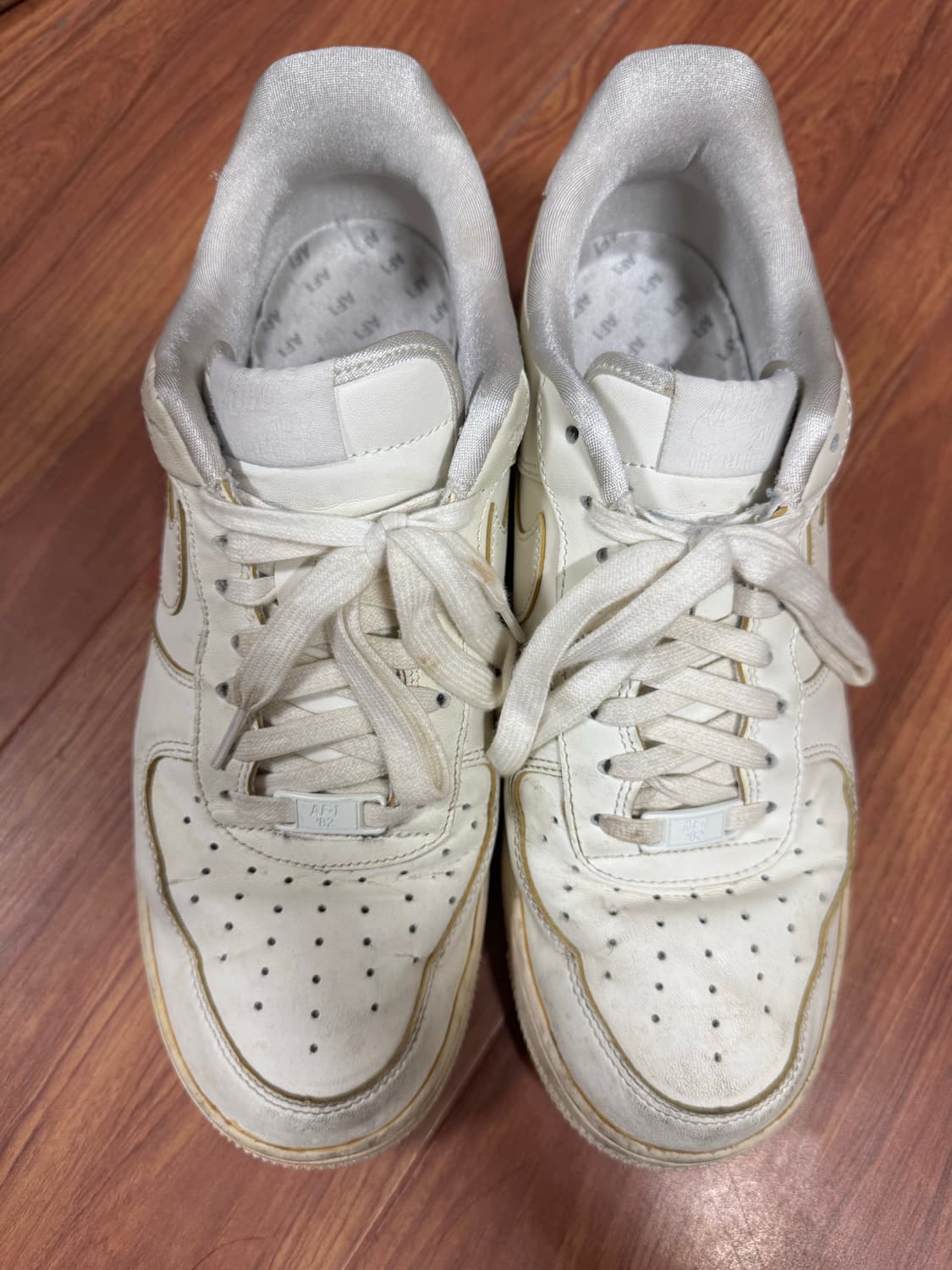 나이키 에어포스 timeless 275 판매합니다. 상품이미지1