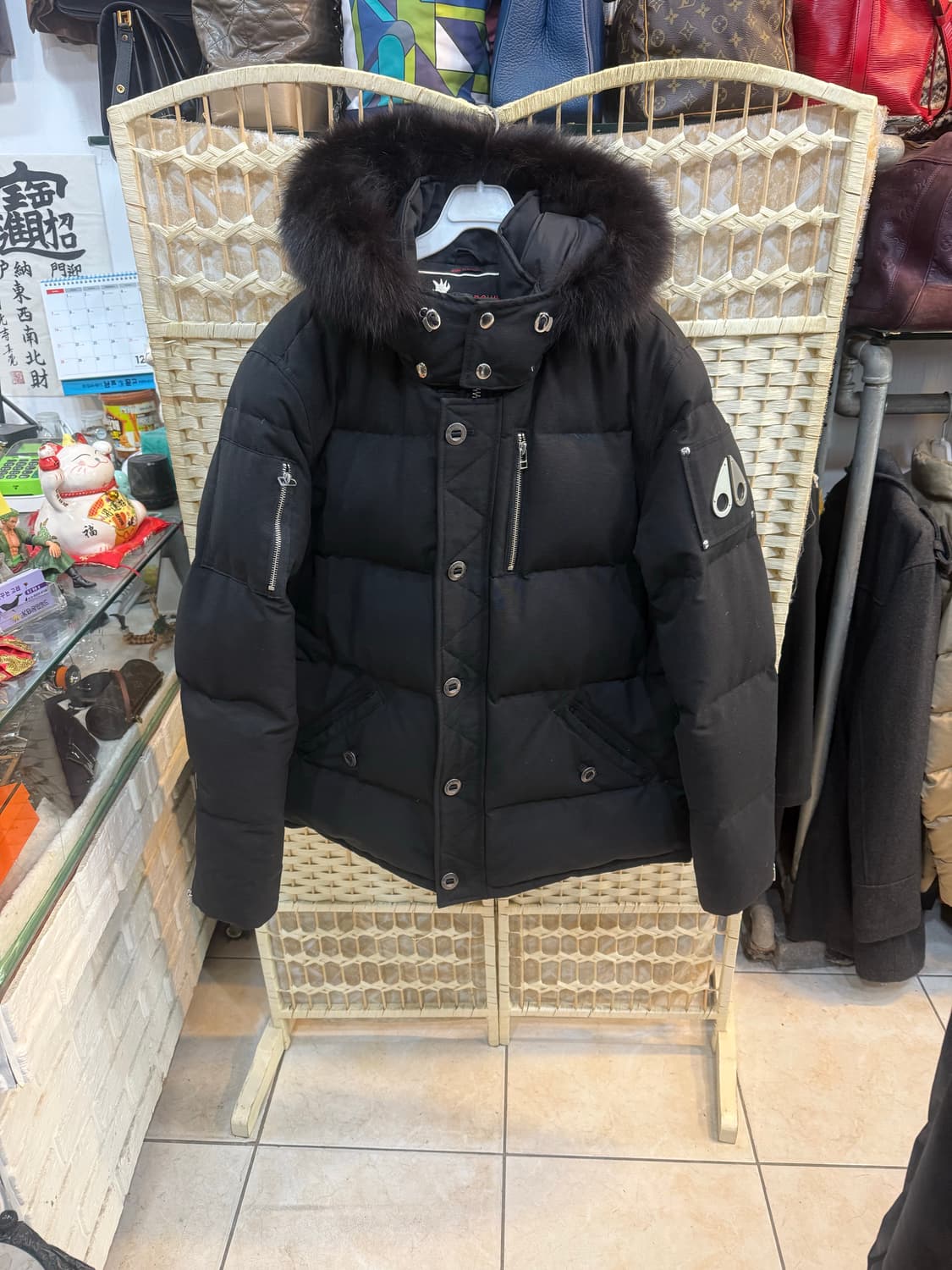 105 정품 무스너클 쓰리쿼트 패딩 팝니다 상품이미지1