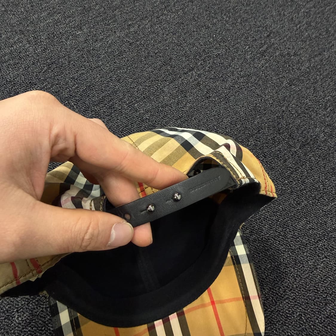 버버리 노바체크 볼캡 상품이미지7