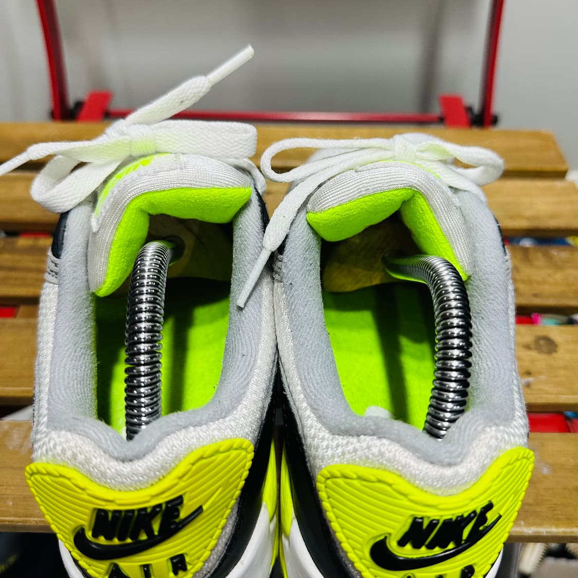 235) 나이키 운동화 여성 여자 신발 에어맥스90 형광 상품이미지5