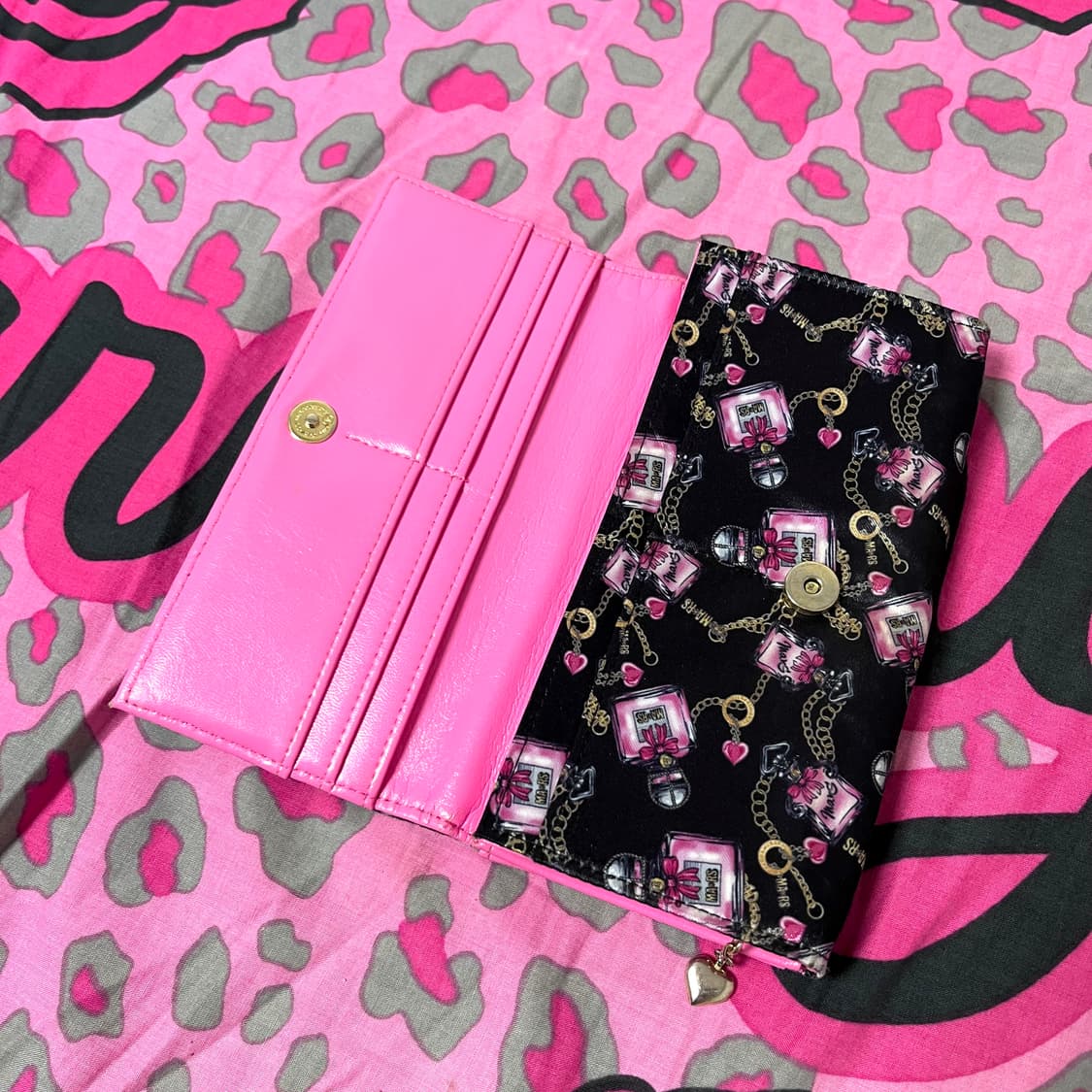 MA*RS마즈 블랙핑크 퍼퓸 장지갑 히메오네갸루 핀터 대장 y2k 00s 상품이미지4