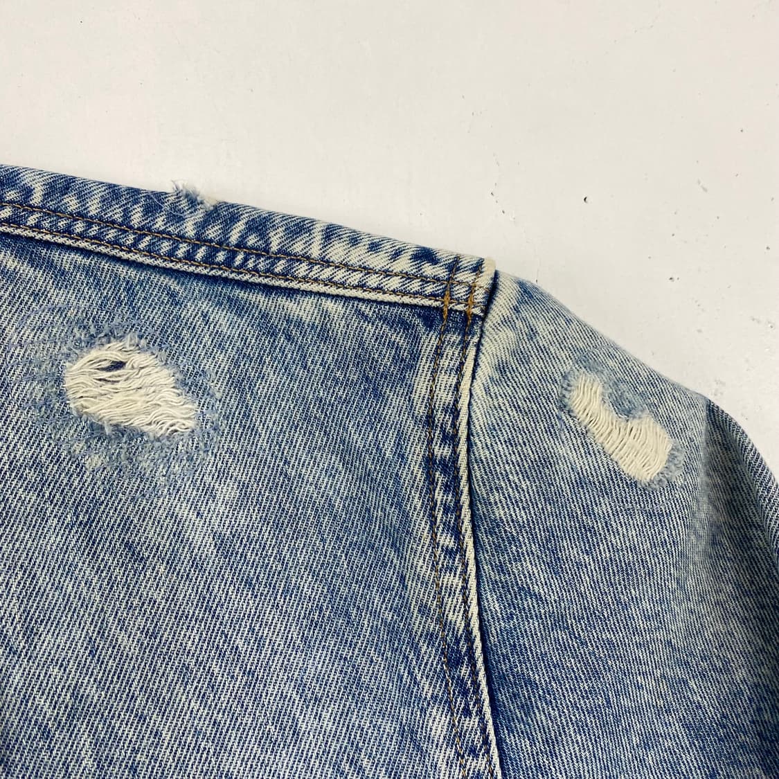 C.K 켈빈클라인 패치워크 디스트로이드 데님 트러커 자켓 (105) 상품이미지8