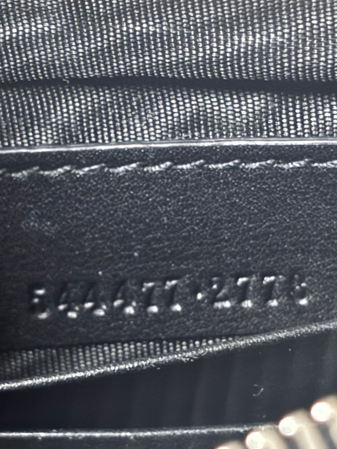 구찌 마이크로시마 클러치 544477 판매합니다 상품이미지5