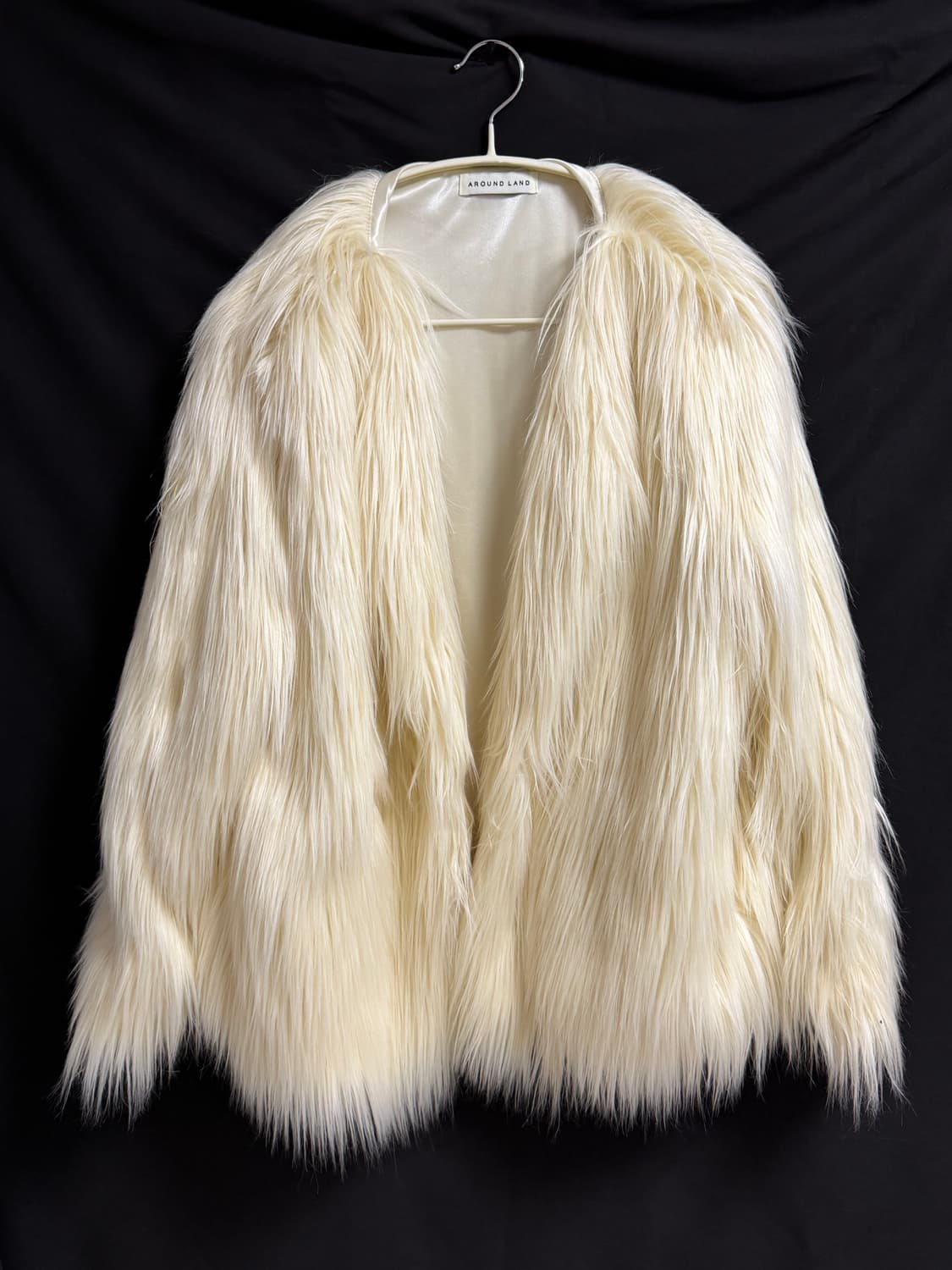 White fur jacket 상품이미지4