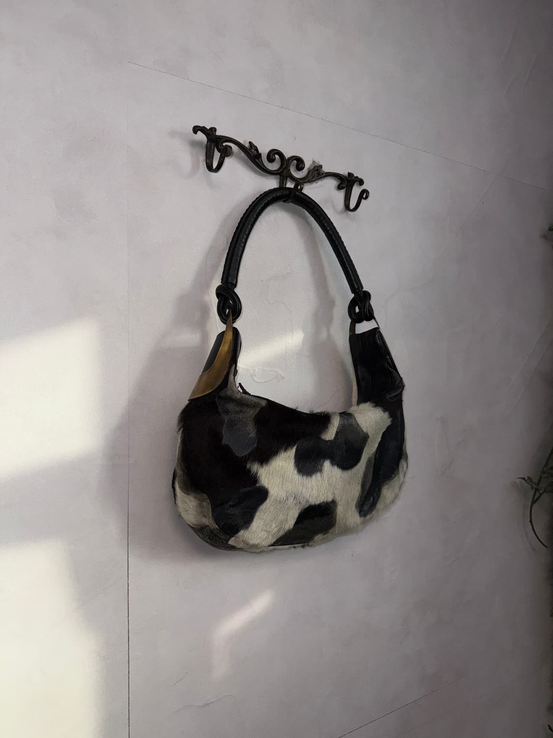TIME black & white calf fur cow skin 숄더백 상품이미지3