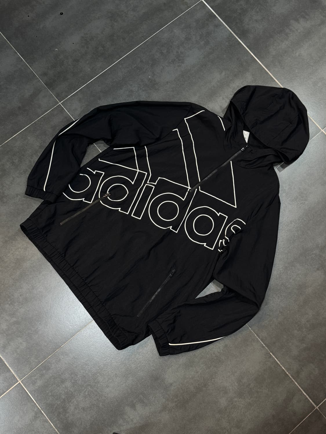 ADIDAS 빅로고 윈드브레이커 상품이미지1