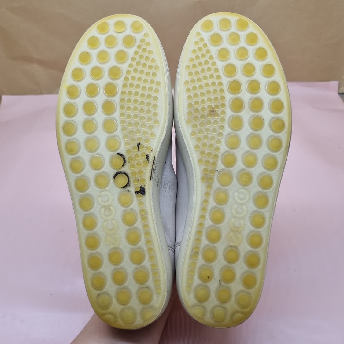 에코 여성스니커즈 235 상품이미지3