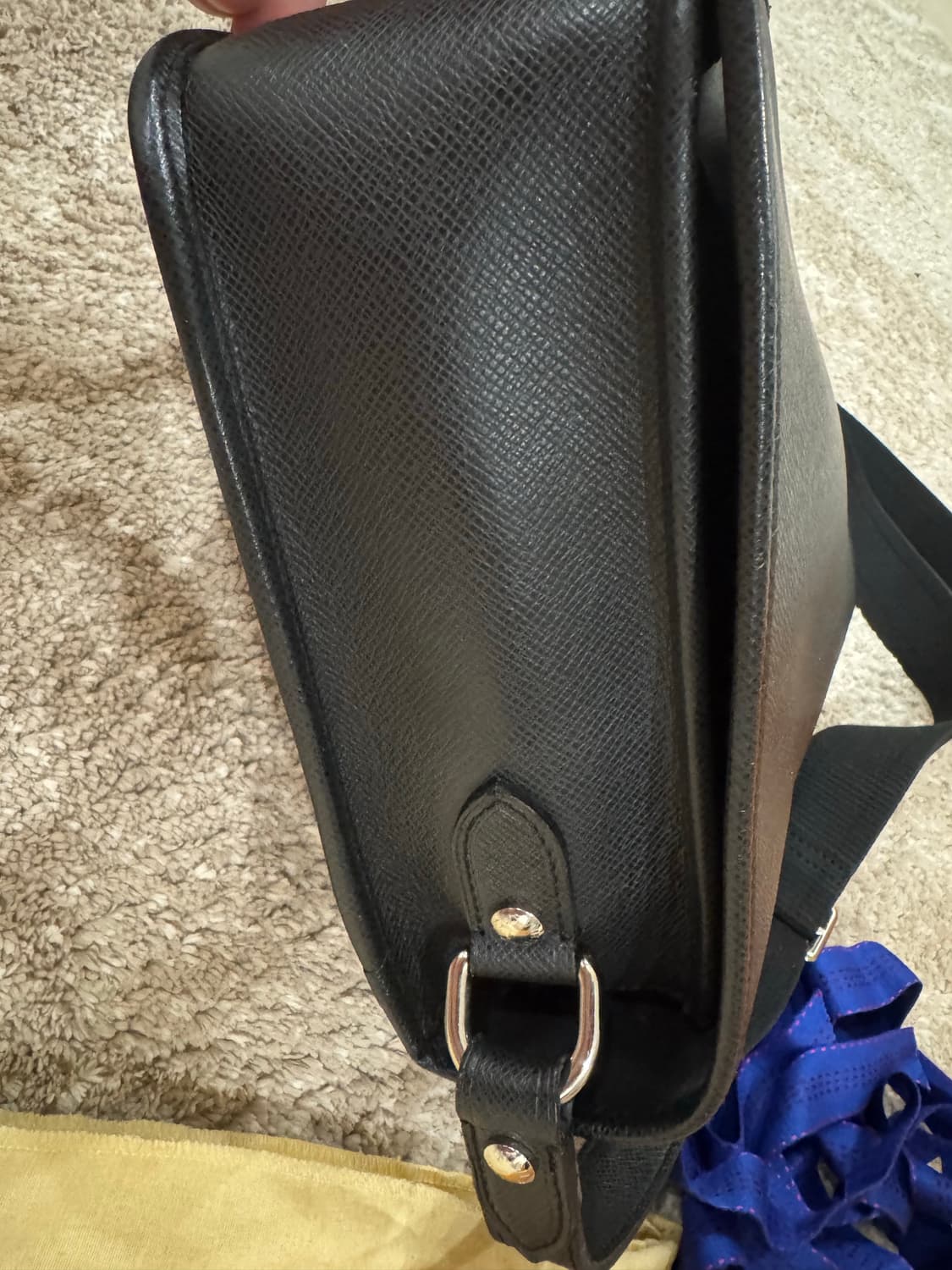 정품 루이비통 가방 크로스백 상품이미지4