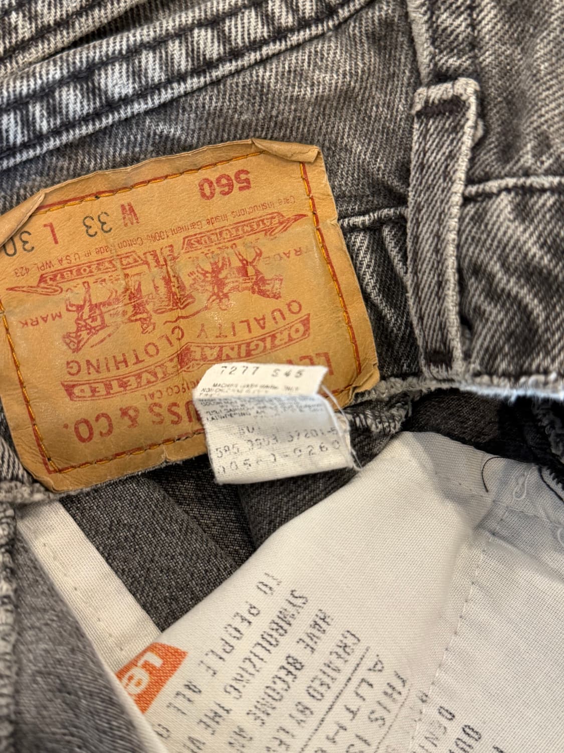 90s Levis 리바이스 560 흑청 컷오프 데님 쇼츠 (USA)) 상품이미지9