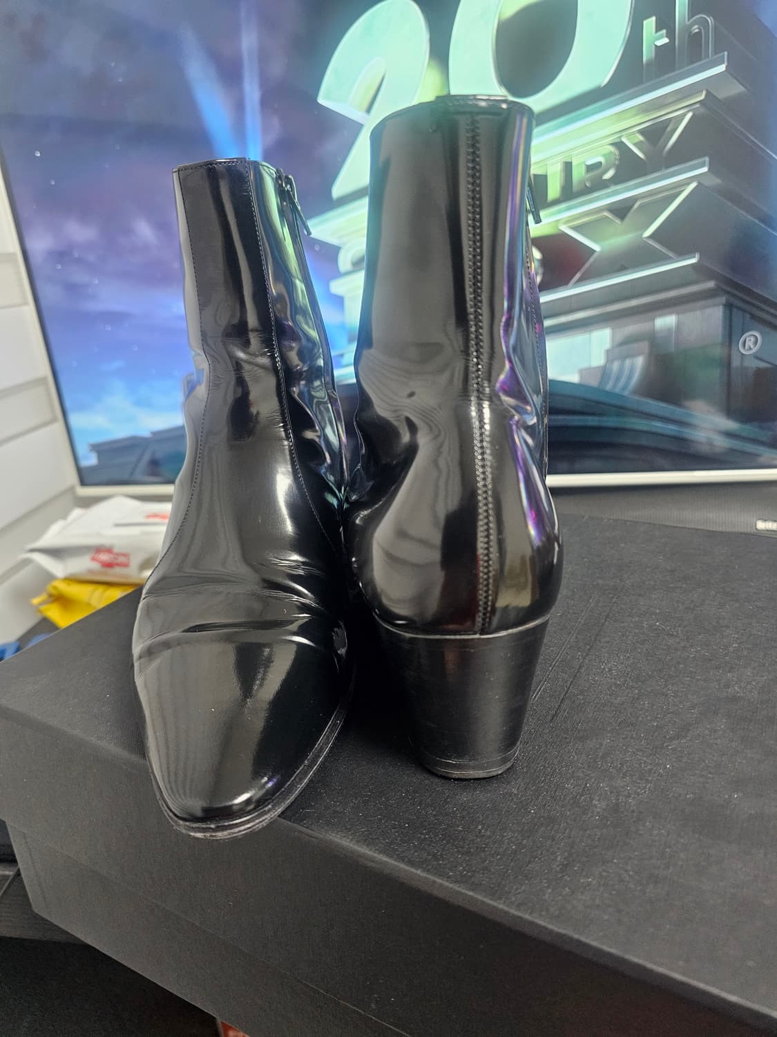 생로랑 바실리60 페이턴트 40.5 상품이미지3