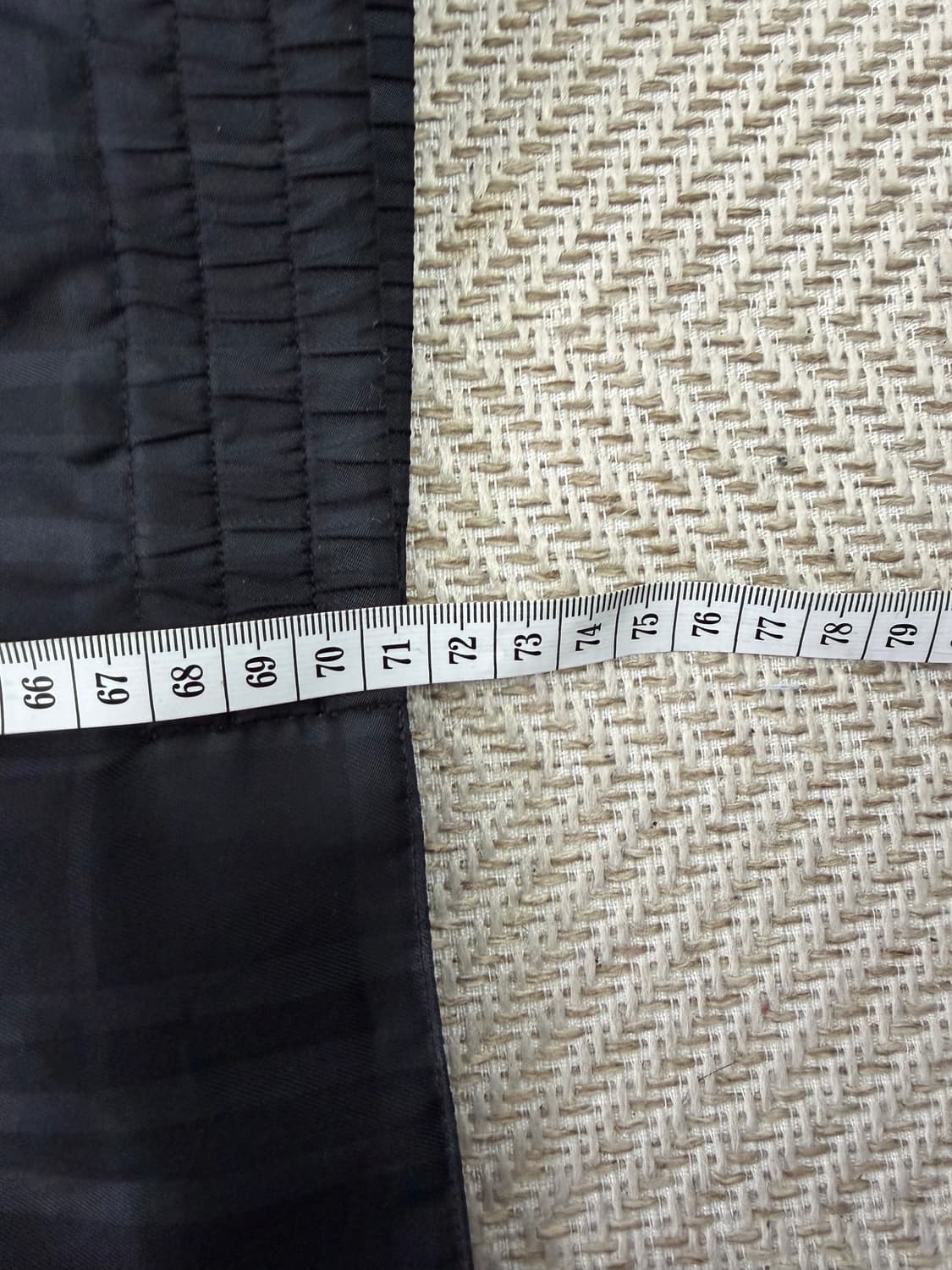 정품) 버버리 남성 블랙 체크 바람막이 자켓 L 상품이미지10