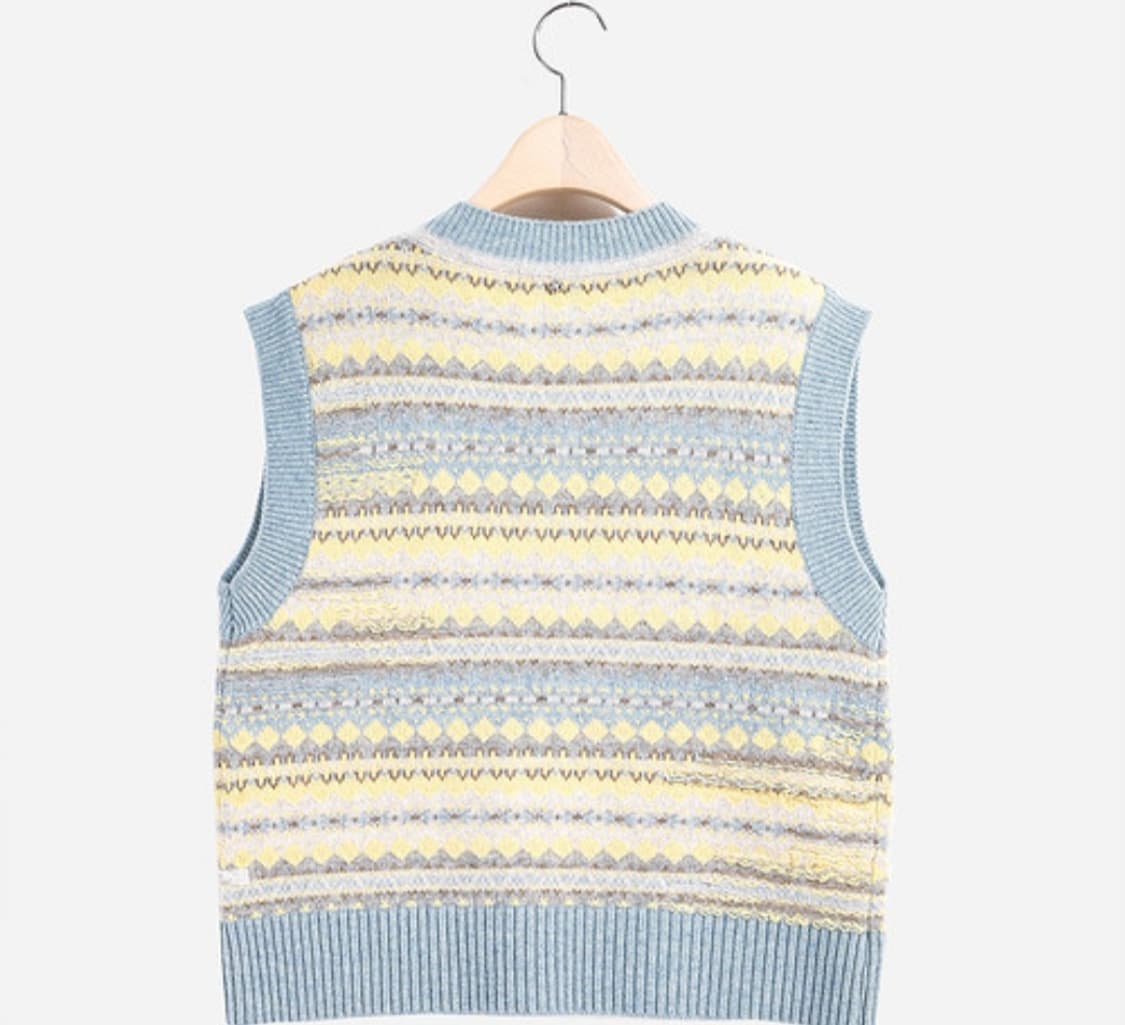 써스데이 아일랜드 공효진 니트조끼 상품이미지3