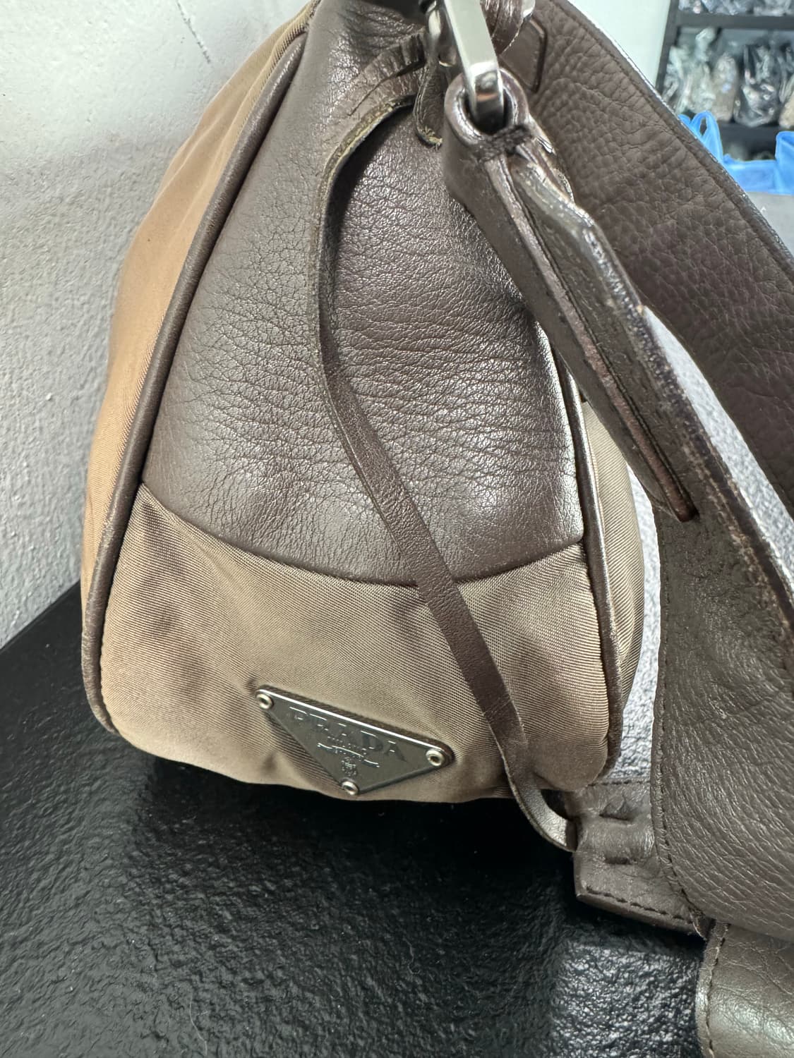 프라다 포코노 숄더백(정품) 상품이미지4