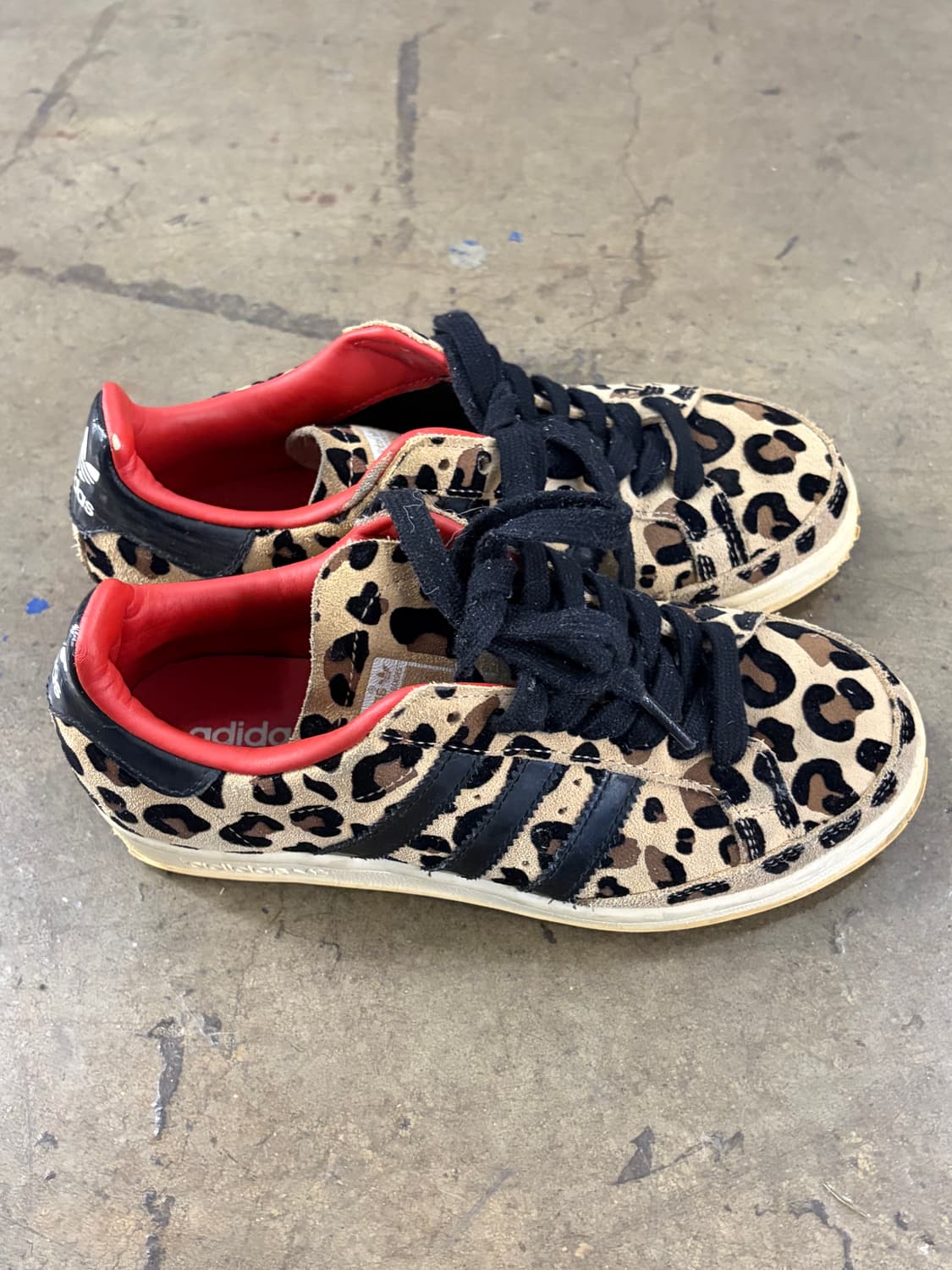 아디다스 레오파드 스니커즈 220 상품이미지3