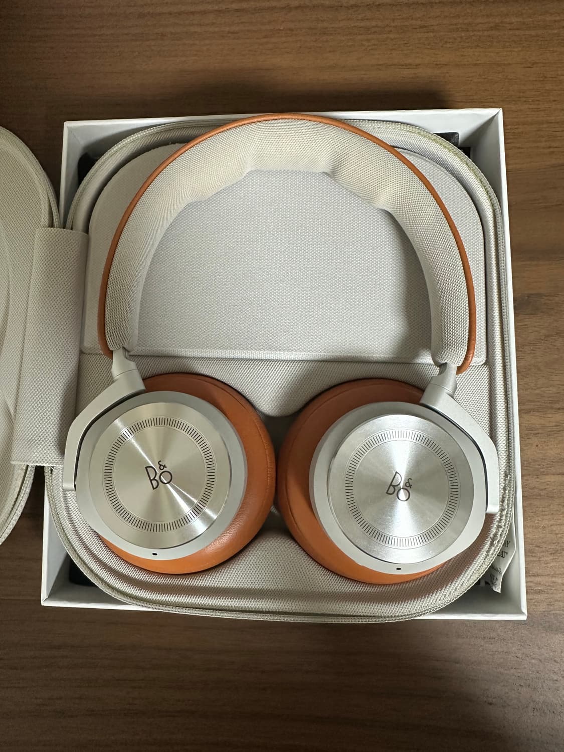 뱅앤올룹슨 hx 상품이미지1