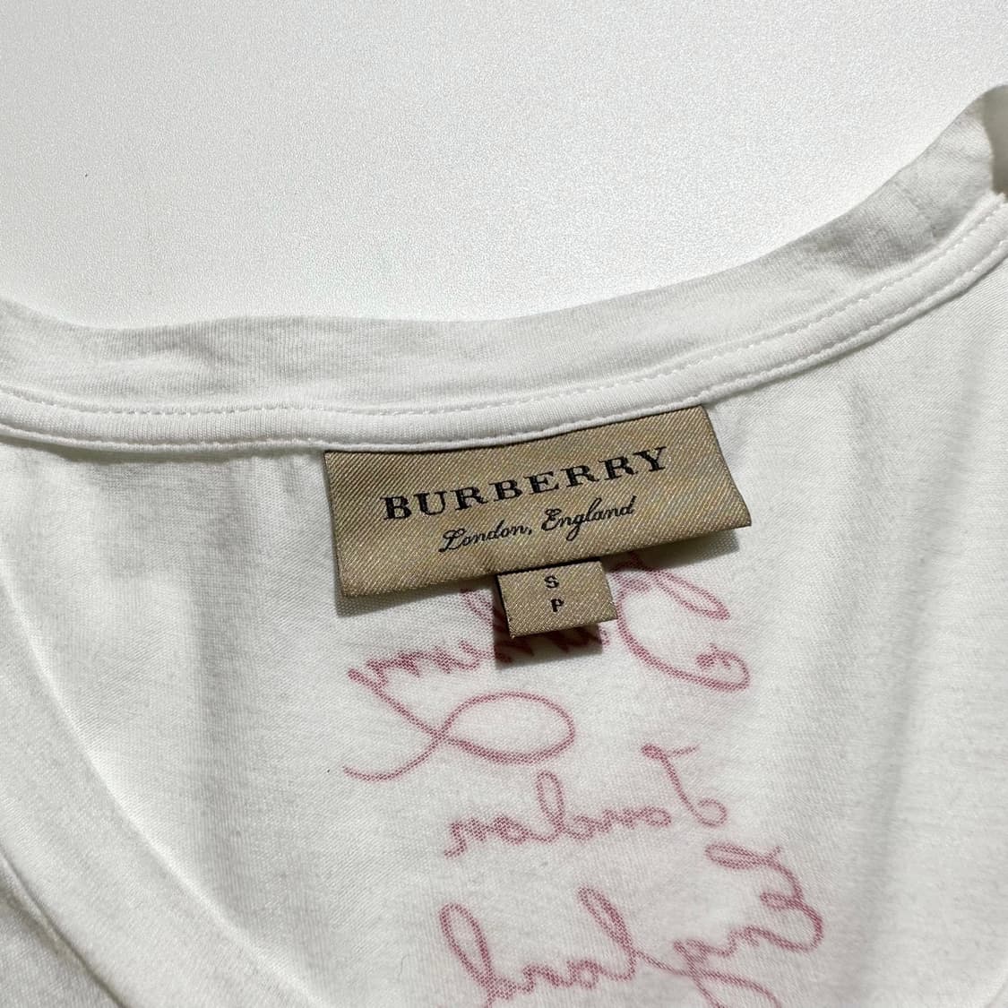 버버리 Castleford 프린트 반팔 티셔츠 상품이미지5