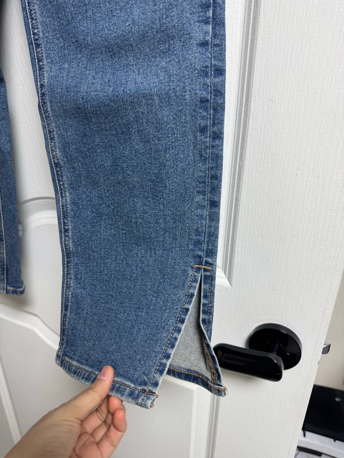 탑텐 여성 슬릿(옆트임) 일자 데님  중청 27사이즈 상품이미지2